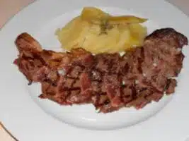 Restaurante Ferreiro, Ernesto Feito, productos de temporada, primera calidad, comer en madrid, salir en Madrid, menu, platos de cuchara, setas, alcachofas, menu degustación, vino, espumosos, sidras, sumiller Raúl Yerga, cocina tradicional, Chupito de Crema de Verduras de Temporada de Otoño, el clásico Bollito Relleno de Chorizo Asturiano, Croquetas de Jamón Ibérico, Potaje de Garbanzos con Albóndigas de Bacalao, Espinacas y Huevo, Arroz Meloso de Boletus Edulis y Langostinos, Lomitos de Bonito Salteados al Ajillo sobre Lecho de Vegetales a la Parrilla y Bilbaína de Piparras, Merluza Rellena de Marisco con Salsa Americana, Jarrete de Ternera Guisado con Corazones de Alcachofas y Setas de Temporada, Tacos de Solomillo de Buey Salteados con Patatas Fritas y Pimientos de Padrón, Torrija, maridaje, maridaje gourmet y mas, maridaje gourmet, señora del carmen, patrona del mar