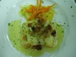 Restaurante Ferreiro, Ernesto Feito, productos de temporada, primera calidad, comer en madrid, salir en Madrid, menu, platos de cuchara, setas, alcachofas, menu degustación, vino, espumosos, sidras, sumiller Raúl Yerga, cocina tradicional, Chupito de Crema de Verduras de Temporada de Otoño, el clásico Bollito Relleno de Chorizo Asturiano, Croquetas de Jamón Ibérico, Potaje de Garbanzos con Albóndigas de Bacalao, Espinacas y Huevo, Arroz Meloso de Boletus Edulis y Langostinos, Lomitos de Bonito Salteados al Ajillo sobre Lecho de Vegetales a la Parrilla y Bilbaína de Piparras, Merluza Rellena de Marisco con Salsa Americana, Jarrete de Ternera Guisado con Corazones de Alcachofas y Setas de Temporada, Tacos de Solomillo de Buey Salteados con Patatas Fritas y Pimientos de Padrón, Torrija, maridaje, maridaje gourmet y mas, maridaje gourmet, señora del carmen, patrona del mar